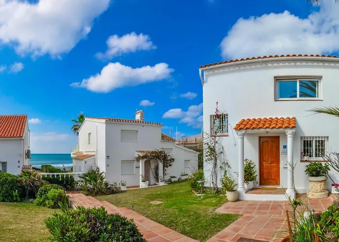 Marbesa Playa Casa Del Mar Вілла Марбелья