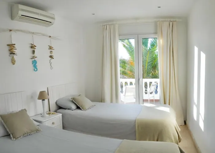 Вілла Marbesa Playa Casa Del Mar Марбелья